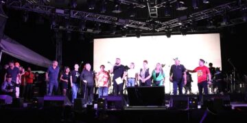 Llenan celebración en el 388 aniversario de Cadereyta Jiménez