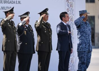 Secretario se coordinará con nuevo mando militar