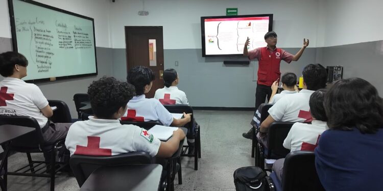 Escuela de Cruz Roja Mexicana inicia nuevo ciclo escolar
