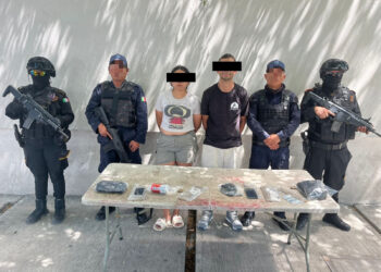 Detienen a dos por posesión de narcóticos en Salinas Victoria
