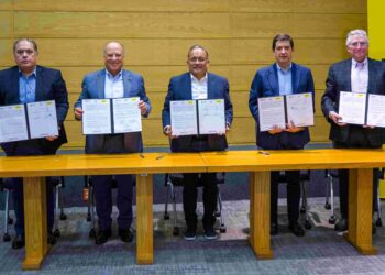 Firman convenio con UDEM para profesionalizar a servidores públicos