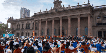 Concluyen Mitote Folklórico con baile masivo en Macroplaza
