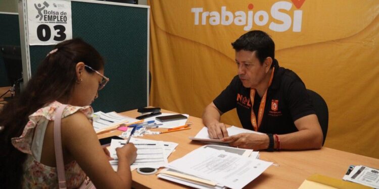 Incrementan becas para curso de inglés