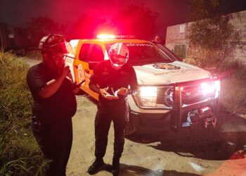 Incendio consume bodega de espumas en Guadalupe