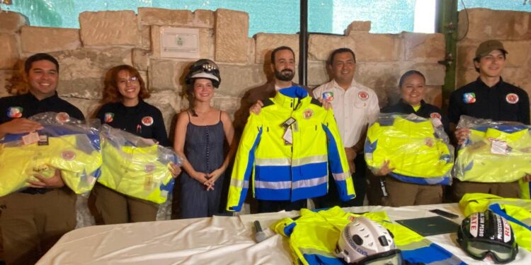 Reconoce San Pedro a elementos de Protección civil