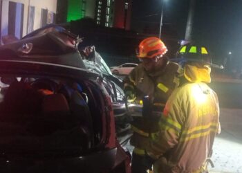 Fallece joven tras estrellamiento de vehículo 