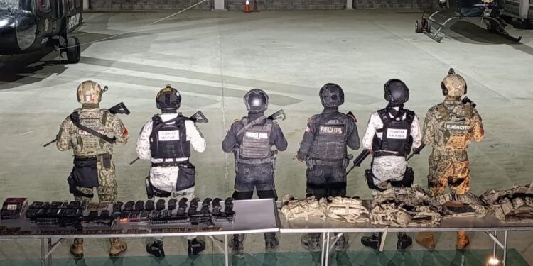 Decomisan arsenal en Bustamante