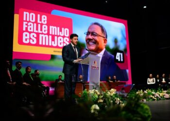 Rinde Mijes cuarto Informe de gobierno