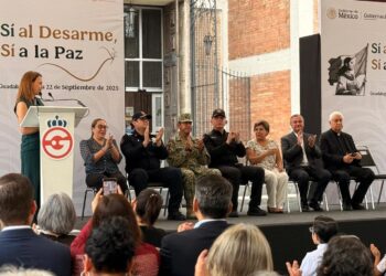 Cambian armas por dinero y juguetes didácticos en Guadalupe