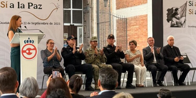 Cambian armas por dinero y juguetes didácticos en Guadalupe