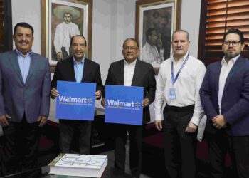 Anuncia Escobedo inversión de Walmart México