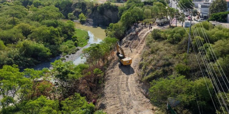 Inicia Juárez  pavimentación en avenida Las Margaritas