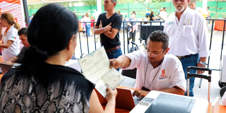 Macro encuentro ciudadano beneficia a 1,300 personas en San Bernabé