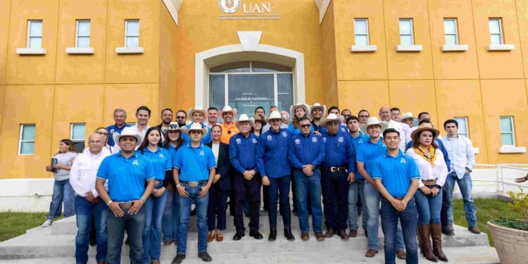 Festeja Gobernador aniversario de la Facultad de Agronomía