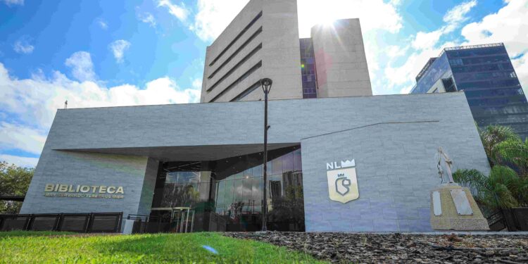 Reinauguran Biblioteca Central