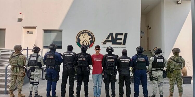 Detienen a presunto distribuidor de estupefacientes en Pesquería