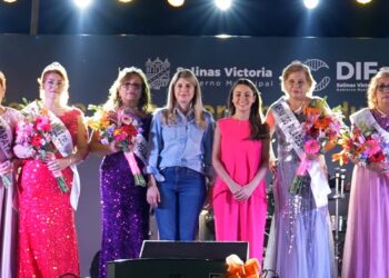 Celebran a los adultos mayores en Salinas Victoria