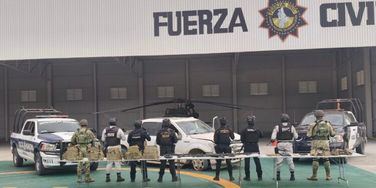 Aseguran equipo táctico en Mina