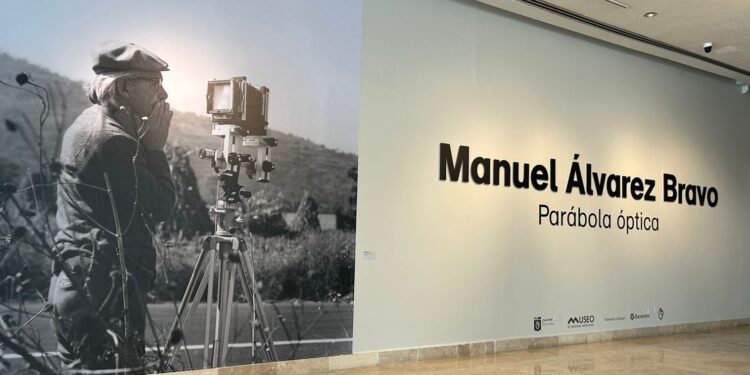 Presentan exposición “Manuel Álvarez Bravo. Parábola óptica”