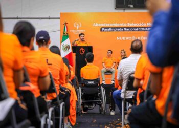 Abandera Samuel a paratletas de NL