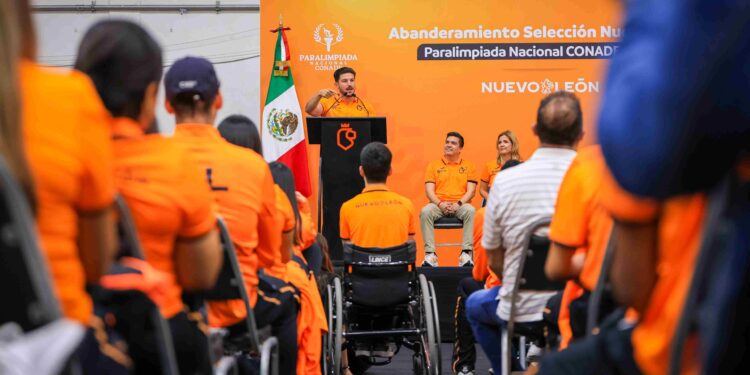 Abandera Samuel a paratletas de NL