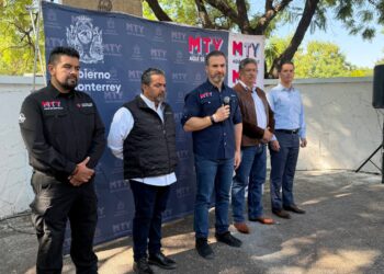Monterrey realiza operativo de seguridad en panteones