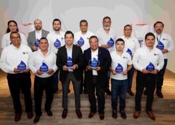 Celebra AyD 20 años de certificación ISO9001