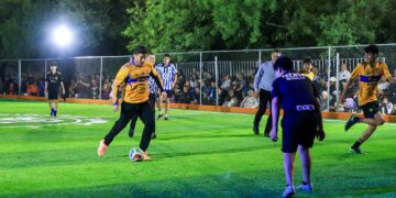 Inauguran cancha en los condominios Constitución