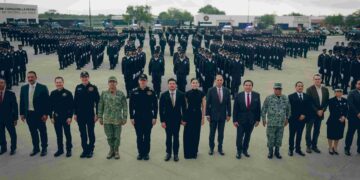 Toma Samuel protesta a 419 policías de Fuerza Civil