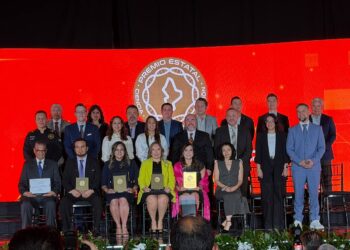 Reconocen al talento científico de NL