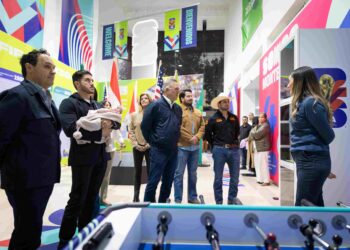 Inauguran Centro de voluntarios de FIFA