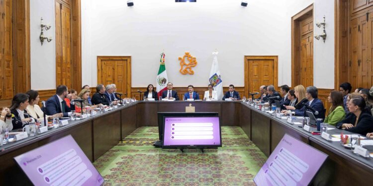 Encabeza Gobernador sesión de consejo NL