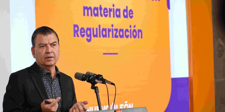 Avanza regularización de asentamientos irregulares