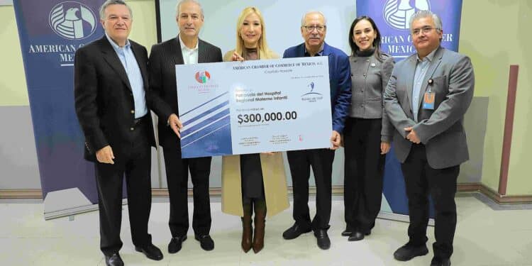 Recibe donativo Hospital Materno Infantil