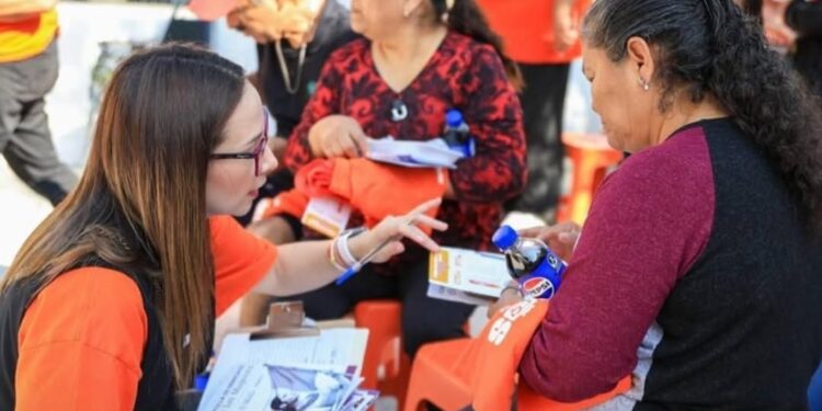 Realizan “Diálogos en tu calle” en Guadalupe