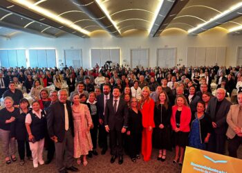 Reconocen a empleados del Sector Salud