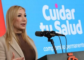 Exhortan a vacunarse ante nueva variante de influenza