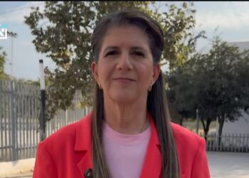 Capacitan a emprendedores en idioma inglés