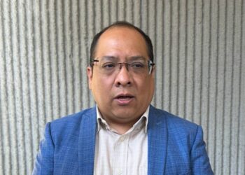 Piden intensificar búsqueda de maestro