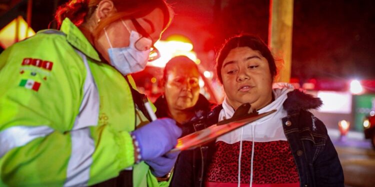 Activa Protección Civil NL operativo carrusel por frío