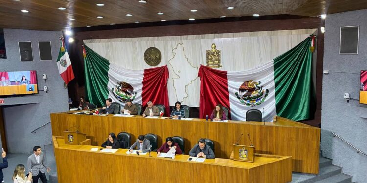 Turnan a Comisión de presupuesto veto del Gobernador