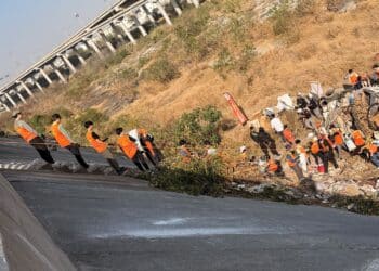Suman 70 toneladas retiradas del río Santa Catarina