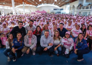 Entrega Monterrey 1,500 tarjetas Regia plus