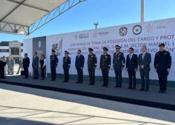 Recibe Samuel García al nuevo Coordinador de la Guardia Nacional en NL