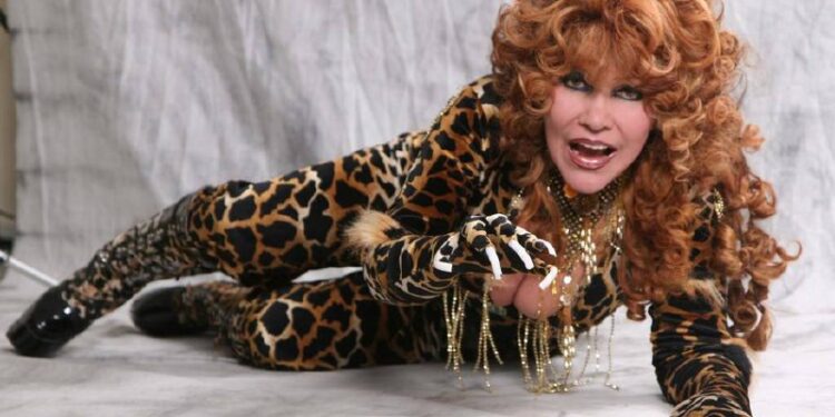 Tigresa del oriente dice que fue primera “therian”