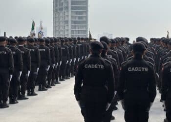 Toman protesta a 323 cadetes de Fuerza Civil