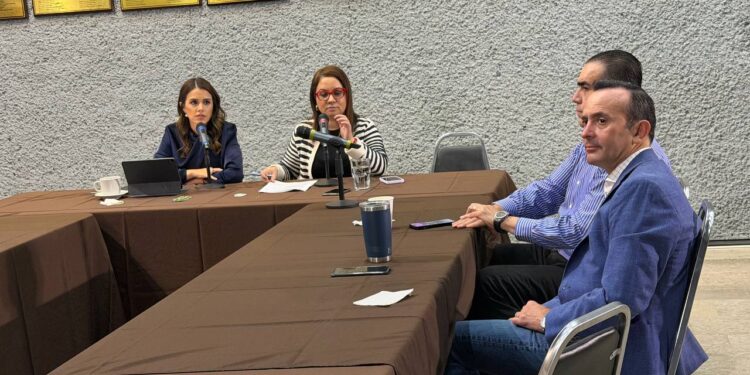 Dejan pendiente otra vez presupuesto