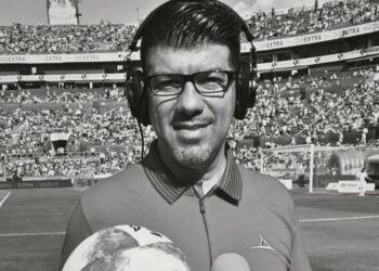 Muere Axel Solís