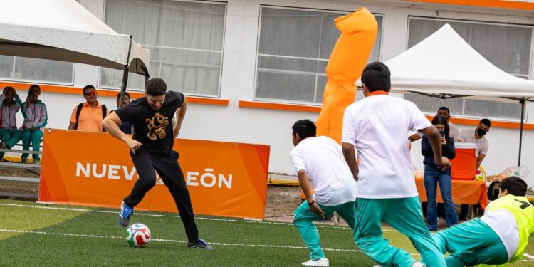 Inauguran la cancha 454 en el estado