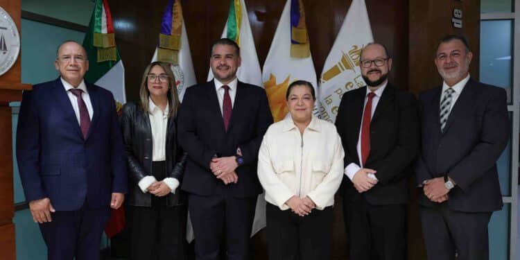 DIF NL firma convenio para profesionalizar a personal